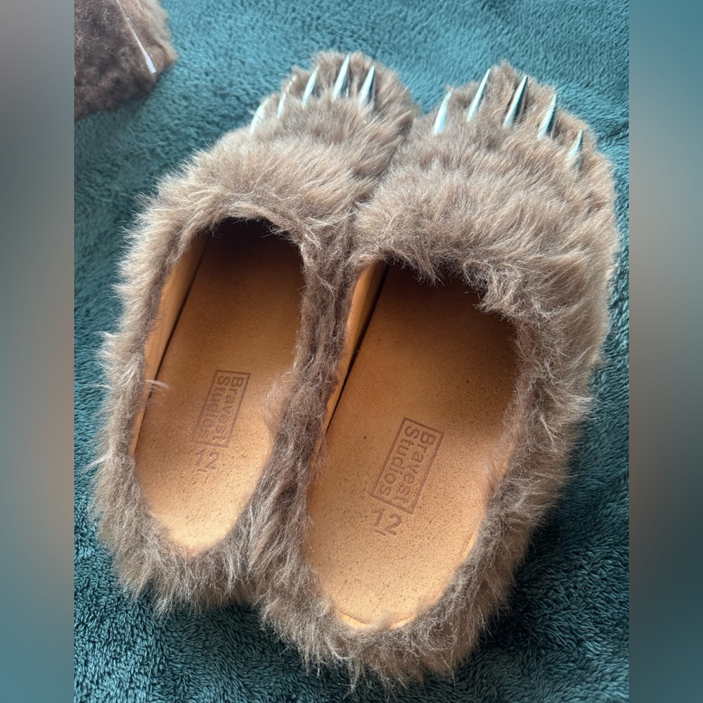 Bravest Studios Bear Claw Mules - Picture 5 of 5